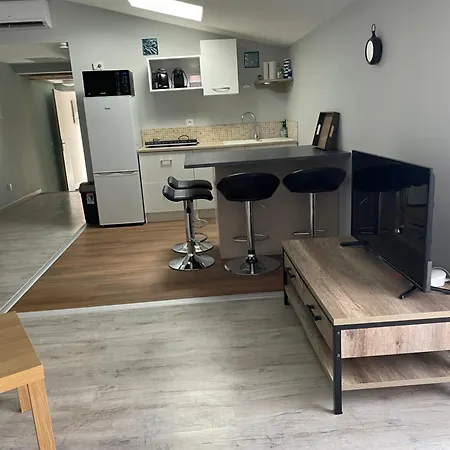Apartment Pacificae *