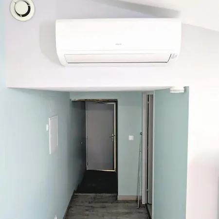 Pacificae Apartment *